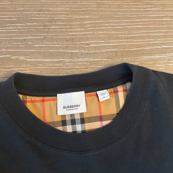 Burberry Oversized check sleeve cotton T-shirt, black, size large - Picture 3 of 4